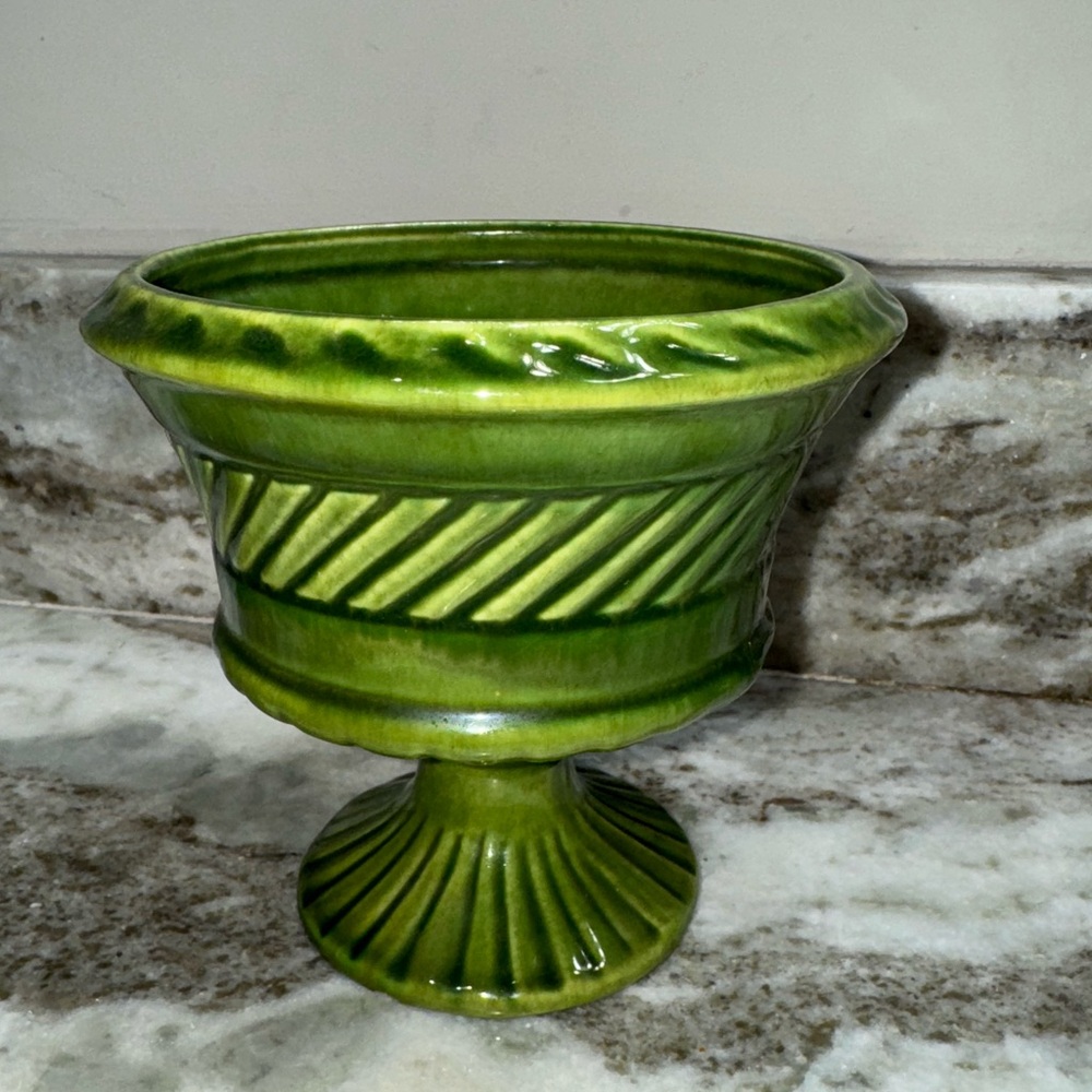 Royal Haeger Pedestal Pottery Planter